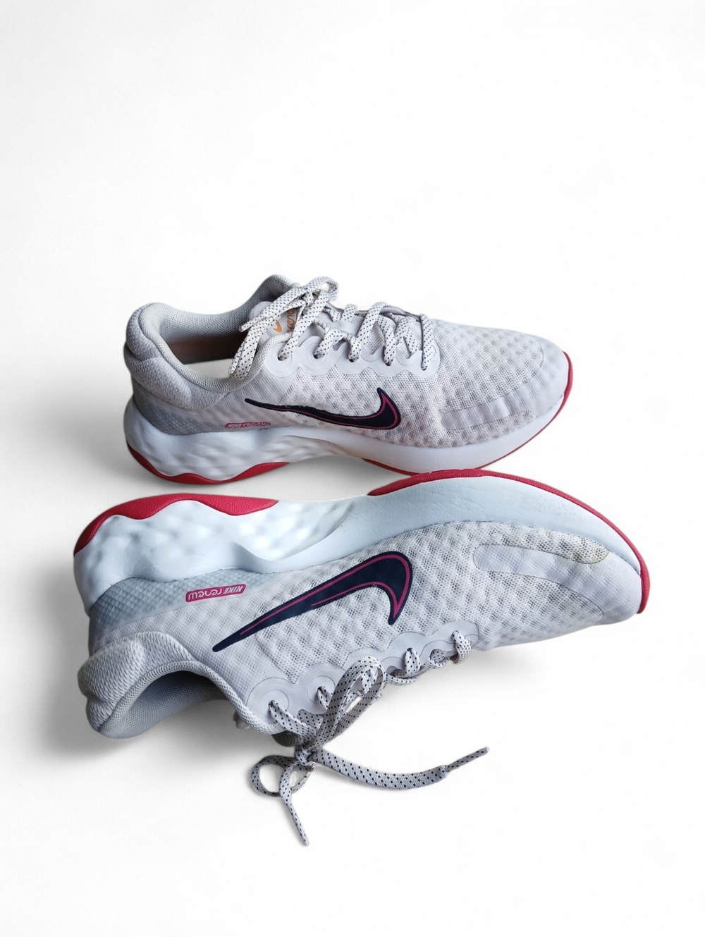 Nike Women's Size 9 Light Gray Running Sneakers with Pink and Navy Swoosh - Picture 6 of 9